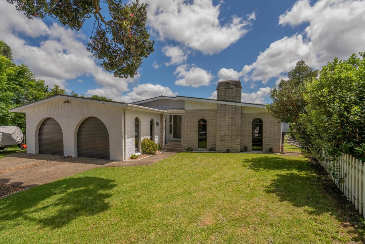 Hosts On The Coast Central Hideaway Villa Whitianga Exterior photo